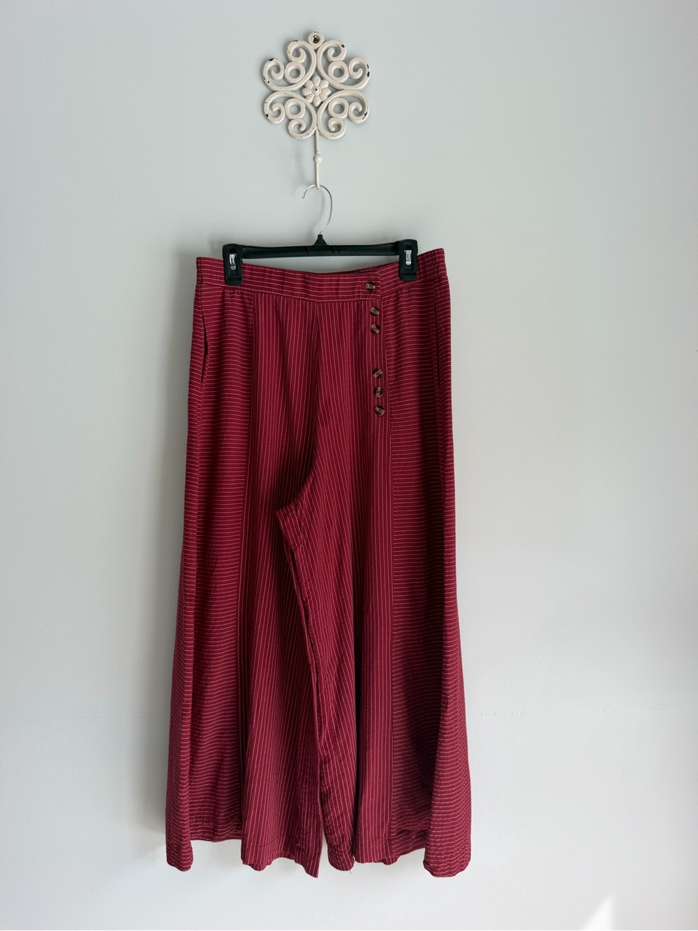 Cranberry Striped Gaucho Pants Button-up.  Size L 32 33